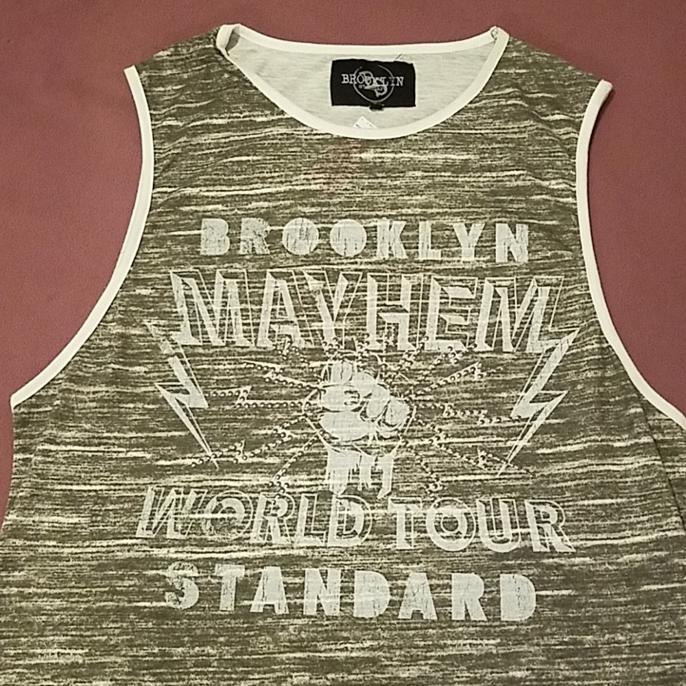Muscle Shirt-NWT